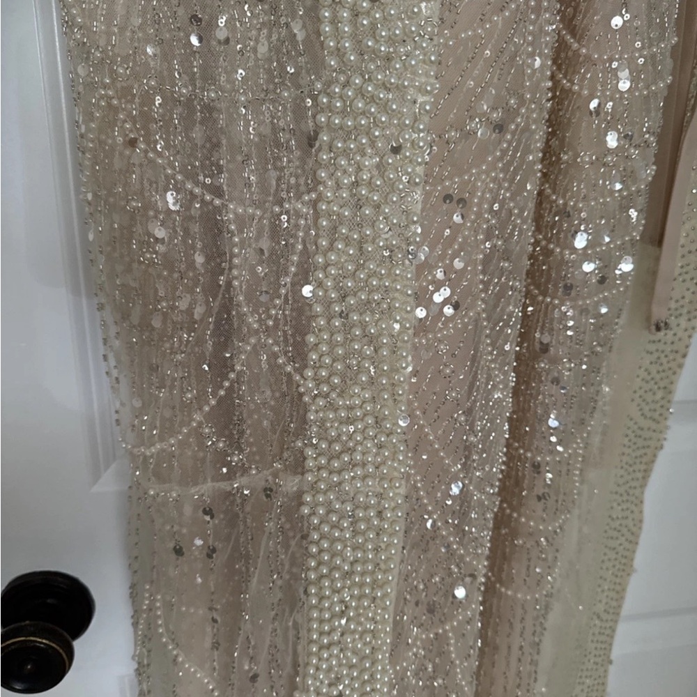 Women’s Beaded Gown Indian Dress With Detachable Cape New Size 6 - Picture 10 of 14